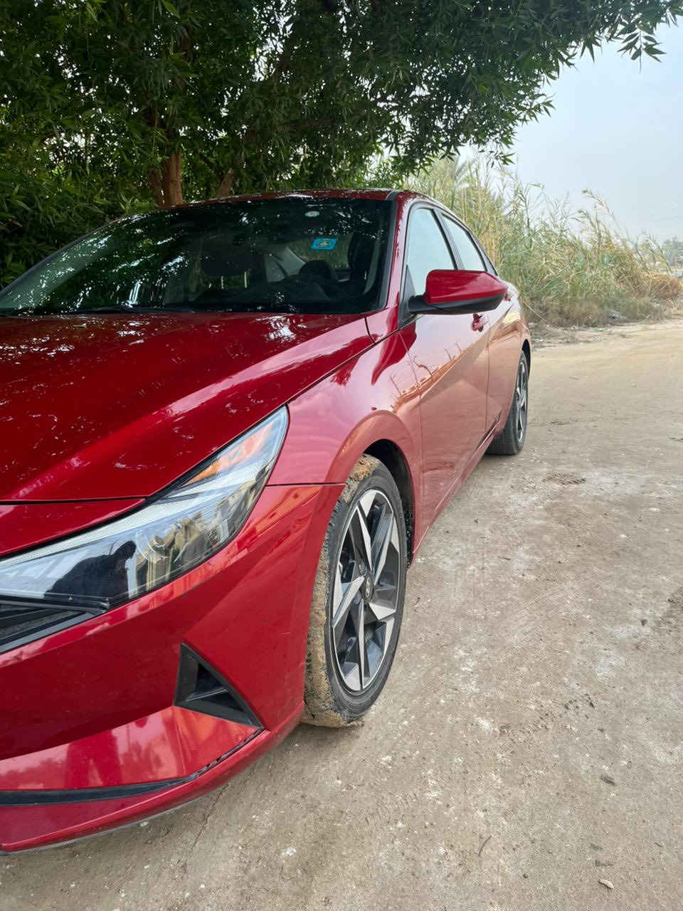 السلام عليكم للبيع فقط النترا موديل2023 وارد امريكي بدون حادث تخريب جامة امامية وخلفية تبديل السيارة بدون ايرباك ليبل واحد بدون تبديل تعتبر كلين وهنا صار بيه صبغ باب السايق والباب الخلفي اثر طخه دراجة  فول مواصفات ما عدا الفتحة مكينة 2000 دوش المرغوب مكفولة كير حدادية مكينة تبريد رقم كربلاء تحويل مباشر بسمك هزه مصاقطه المكان كربلاء للاستفسار 
***********
