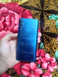 هونر اكس 9 • محتاجه شاشة • ذاكرة ١٢٨ رام ٦