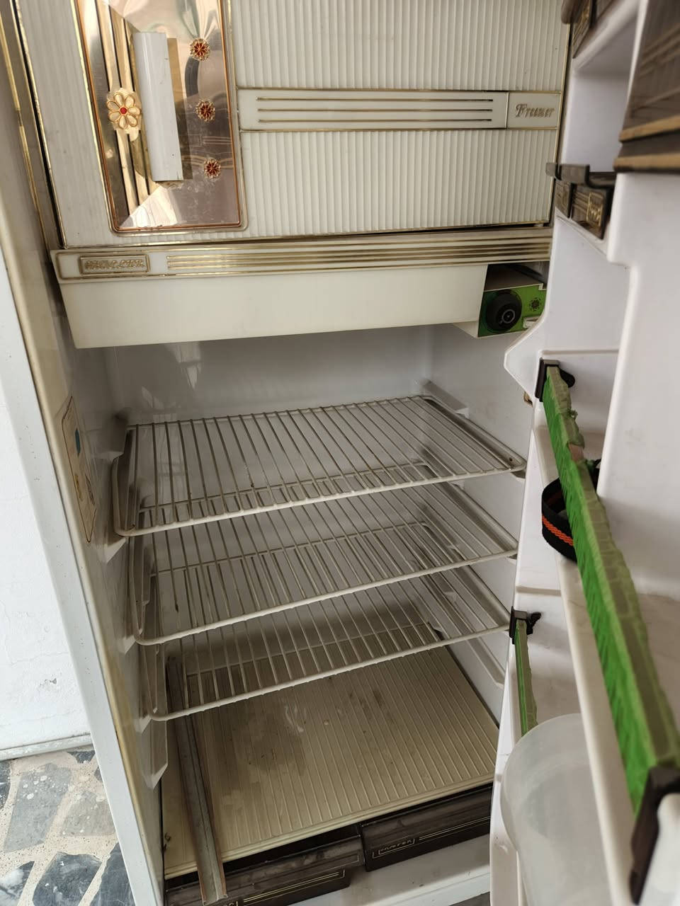 ثلاجه عشتار نظيفه جدا السعر على الخاص


**إذا كنت صاحب هذا الإعلان وتريد حذفه لأي سبب، رجاءا أرسل رسالة إلى الدعم الفني**