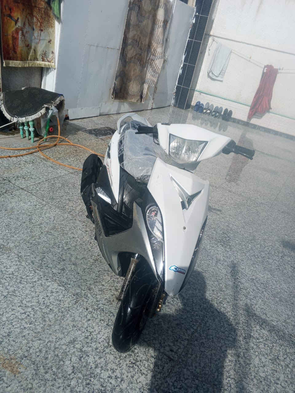 السلام عليكم ماكس مضلع حديث نوزل كفاله عامه ومابيها نقص للبيع نضافه فول والشراي  مكلف بلنشر اتصل علرقم ***********
