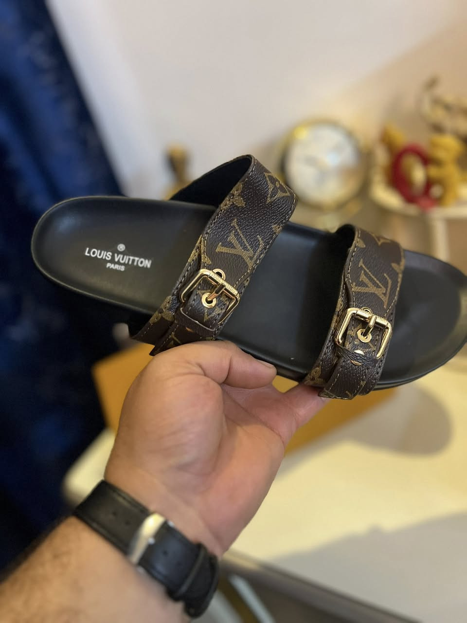 لويز فيتون قياس ٤٣سعر ٢٠الف توصيل جميع العراق ٤الالف


**إذا كنت صاحب هذا الإعلان وتريد حذفه لأي سبب، رجاءا أرسل رسالة إلى الدعم الفني**