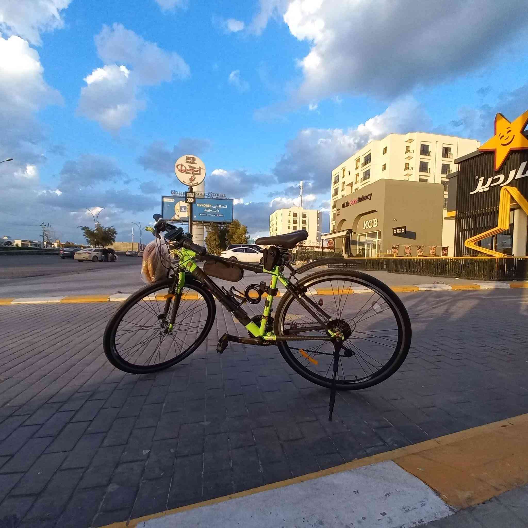 بايك c700للبيع فول نظافه مع لايت أمامي وخلفي مع جوب سبير وبمب اصلي وعده وسيبايه ب١٥٠٠٠٠ او مراوس مع بايك جبلي


**إذا كنت صاحب هذا الإعلان وتريد حذفه لأي سبب، رجاءا أرسل رسالة إلى الدعم الفني**