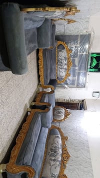 تخم ملكي • ١٠ مقاعد • ما بي ضرر