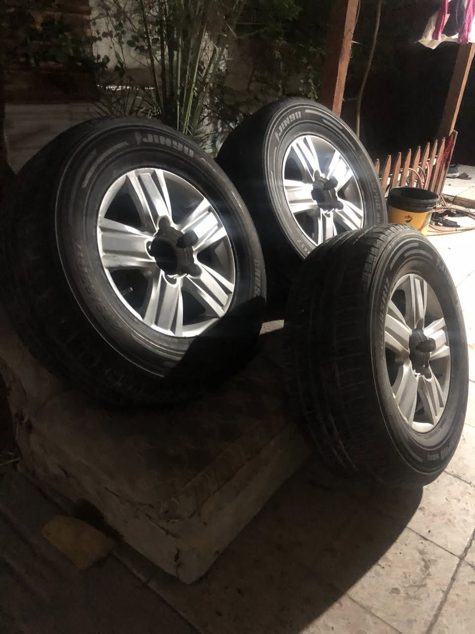 سلام عليكم
ويل كبل زوج وفرد لاندكروز للبيع تايرات نص عمر والسعر خاص مناسب وبي مجال المكان البصره كرمه علي (***********)
