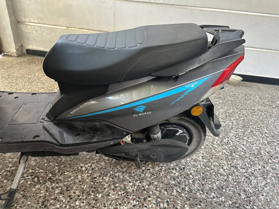 دراجة ماكس ثعلب شحن شركة الماسة
٦بطاريات كبار تمشي اكثر من ٥٠كيلو بشحنه الوحدة 

ملف ٢٠٠٠ 

٣ سرع سرعته ٨٩ فعلي بالشاشة تقرا 

بطاريات كلش نظيفات 

الدراجة كلشي بيها شغال ونظيفة وتخبل

عدا الكفرات تعبانه فقط الكفرات 

السعر ٦٥٠ ومجال حك الجية 

مكاني بغداد حي اور 

بيع  او مراوس شرط الفحص 

رقمي ***********
