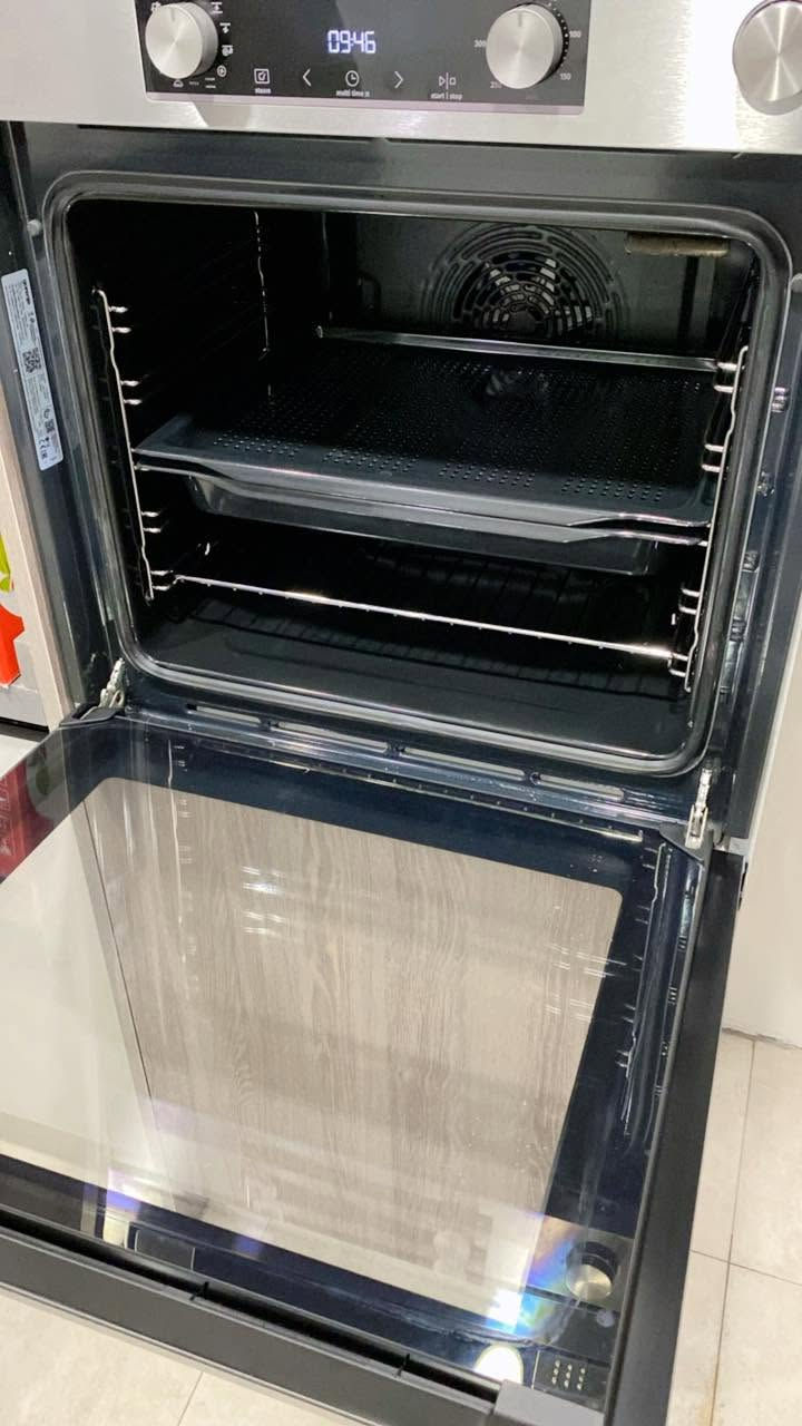 فرن و مايكرويف اصلي جورنجي شبه جديد الفرن ٣٥٠ و المكرويف ٣٠٠
***********
