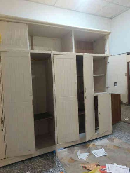 كنتور طابقين كويتي للبيع سعره ٢٥٠ الف وبيه مجال للتواصل🫩***********
