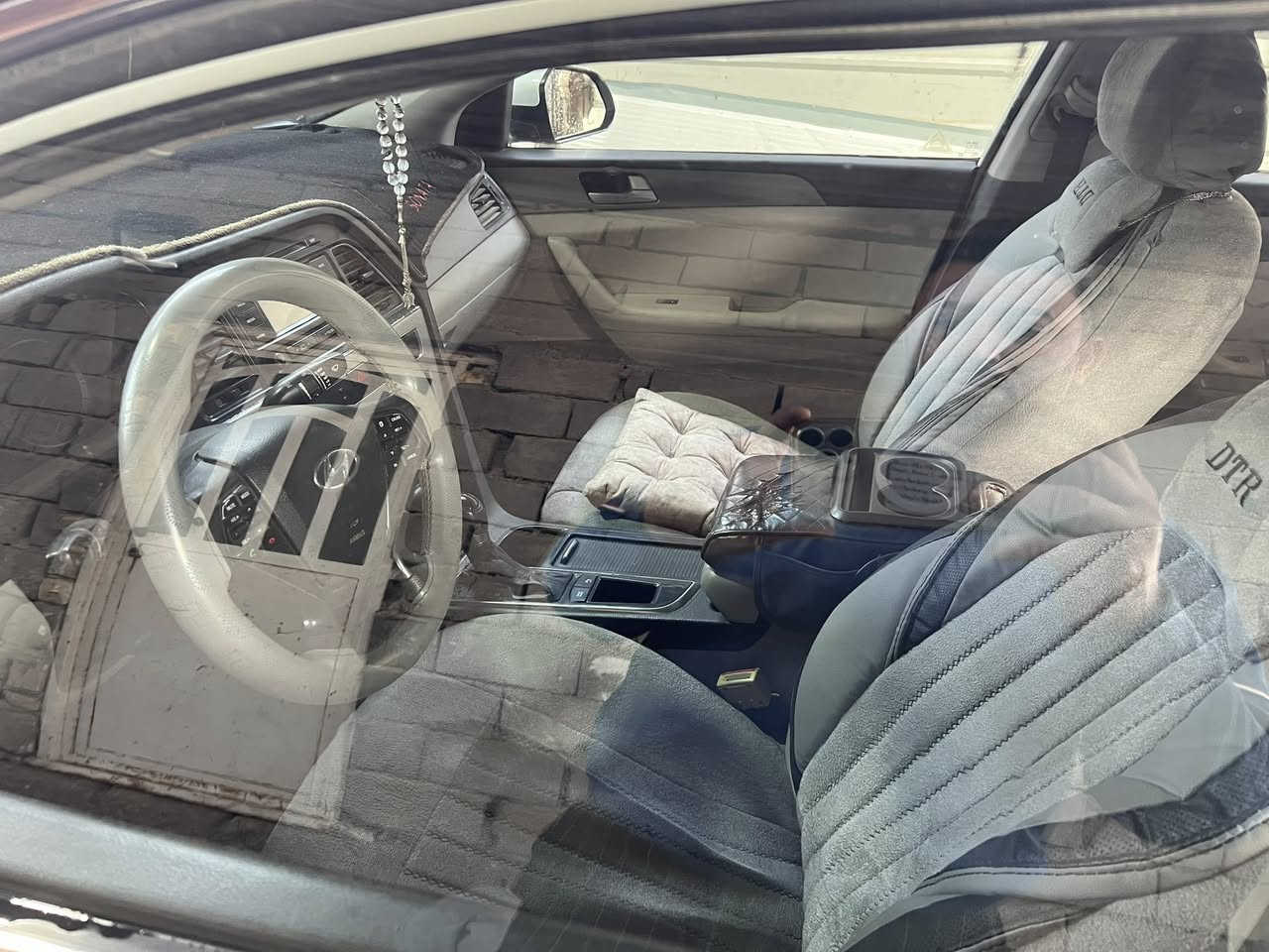 مرحبا شباب سوناتا 2015 باسمي خليجي السياره ماشيه 2600 مكينه دوش 2400 مشروع وطني ارقام بغداد تحويل بصره رقم تليفوني *********** متواجد السعر 168 
كفاله السياره
