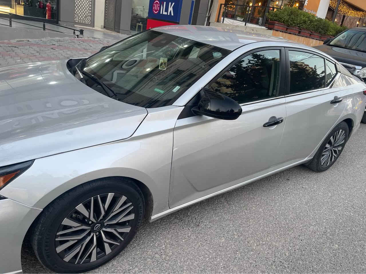 سلام عليكم
نيسان التيما 2023 sv
السياره بيها قطعه وحده جاملغ السايق وبيها باردين
البجم كبس والسياره كبس بلا دواخل ولا شواصي فقط ايبراك ستيرن طاك وراجع شركة
السيارة حلوه وجديده بلا مصرف السعر بلاش!!(160)
الرقم:*********** دهوك, العراق
