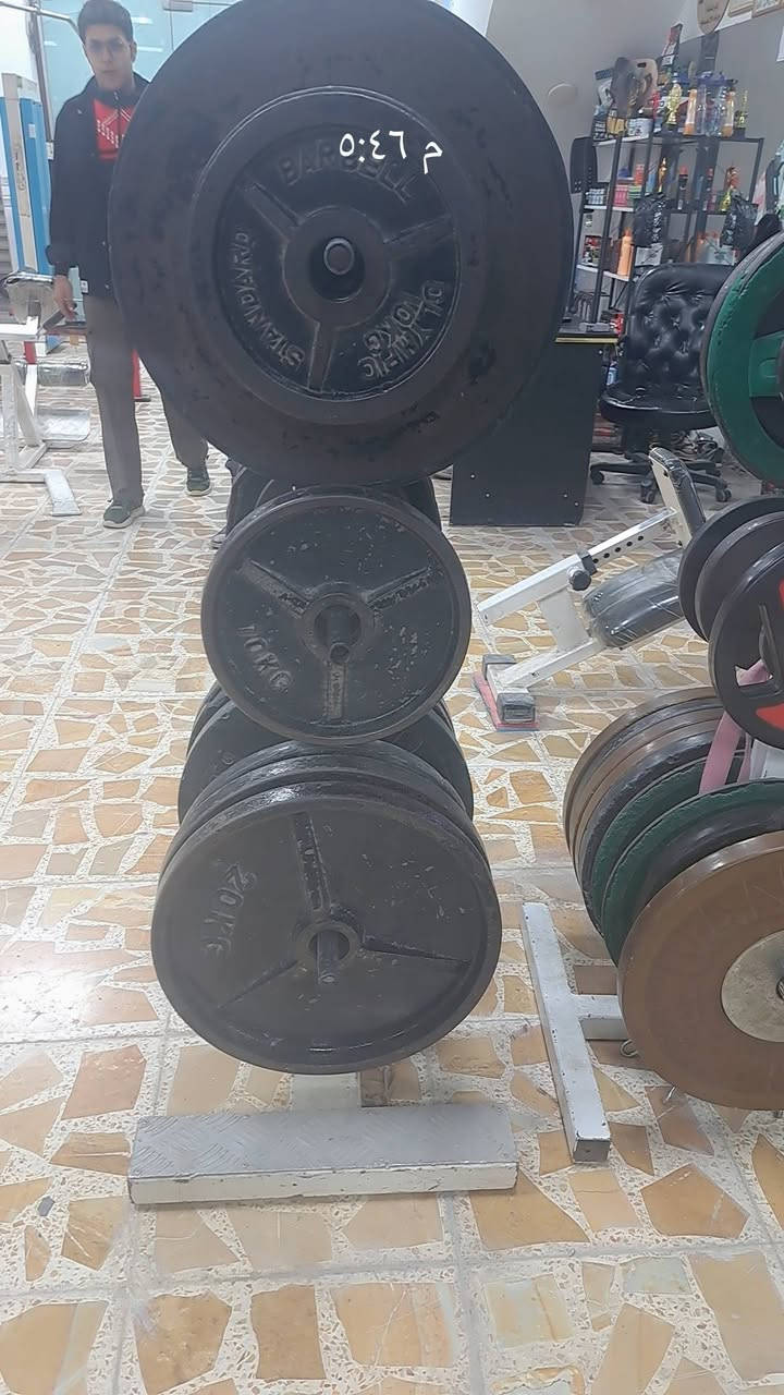 السلام عليكم
اقراص حديد 20 كغم فتحه جبيره
 امريكي نضافه عاليه للبيع 
سعر الكيلو الف دينار 
مكاني بغداد الشعب 
***********
