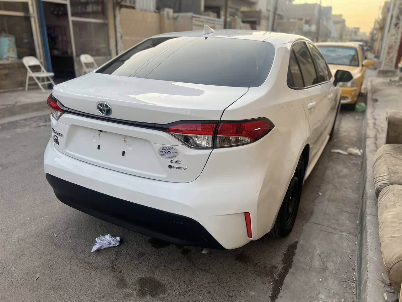 ماشيه 2 ميل فقط 

بدون تبديل اي قطعه

السياره على وضع الشركه 

مواصفات Le  معروفه 

داخل لونين 

***********

السعر 181
