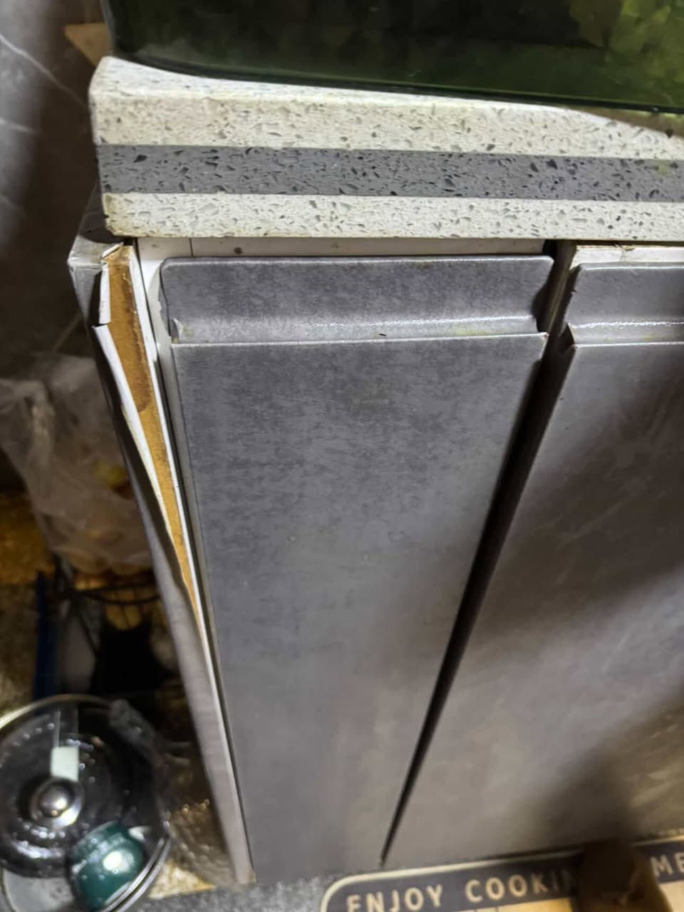 سلام عليكم كاونتر ام دي إف داخل وخارج الأسطح كوارتز والسنك سل إستيل وعيوب موضح بصوره مترتين وعشره سعره ٥٠٠ وبي مجال


**إذا كنت صاحب هذا الإعلان وتريد حذفه لأي سبب، رجاءا أرسل رسالة إلى الدعم الفني**