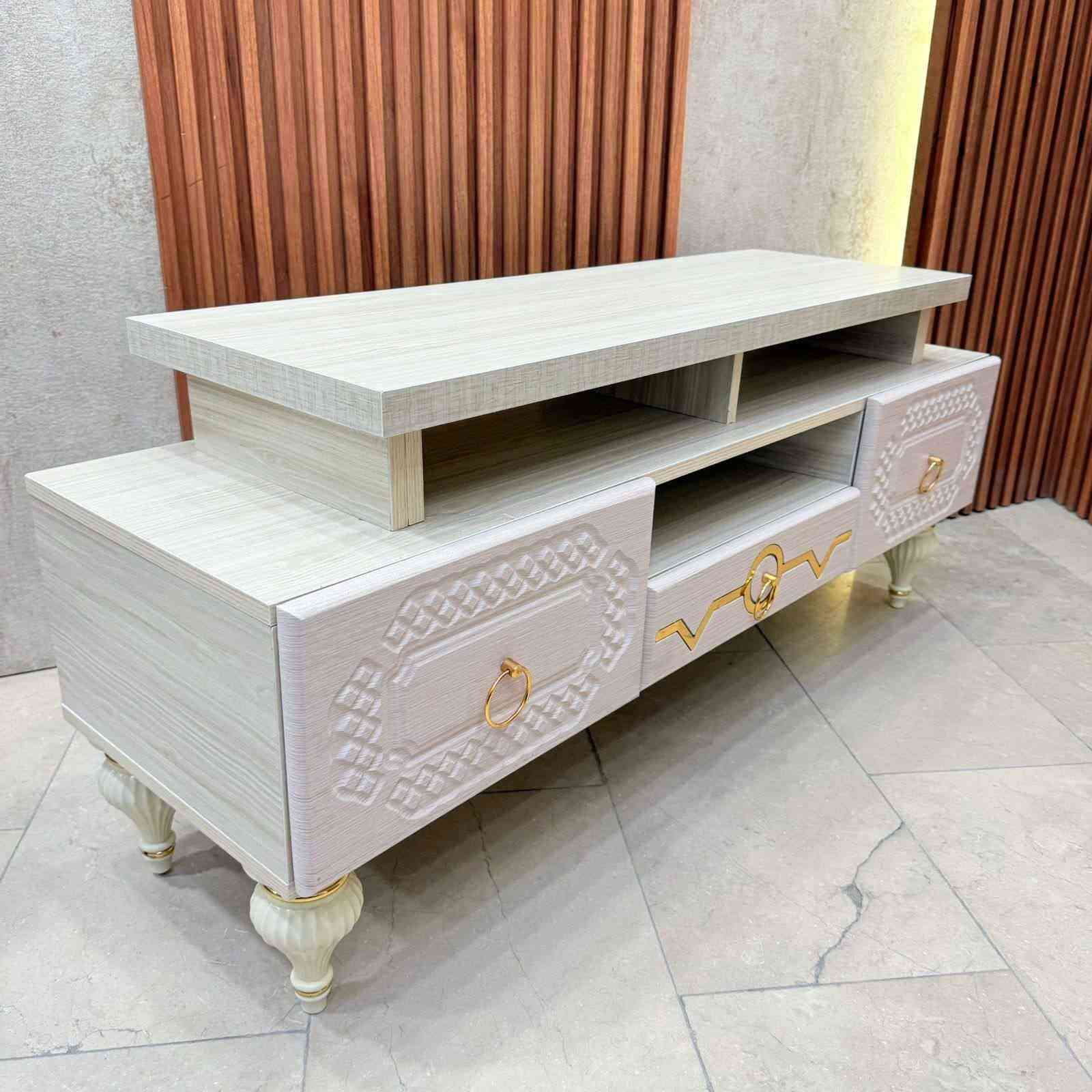 ميز بلازما 120 سم 
ارتفاع 50 سم 
عمق 35 سم 

السعر 90  الف
التوصيل  داخل بغداد 5
اطراف 10
محافظات 15 الصويرة, واسط


**إذا كنت صاحب هذا الإعلان وتريد حذفه لأي سبب، رجاءا أرسل رسالة إلى الدعم الفني**