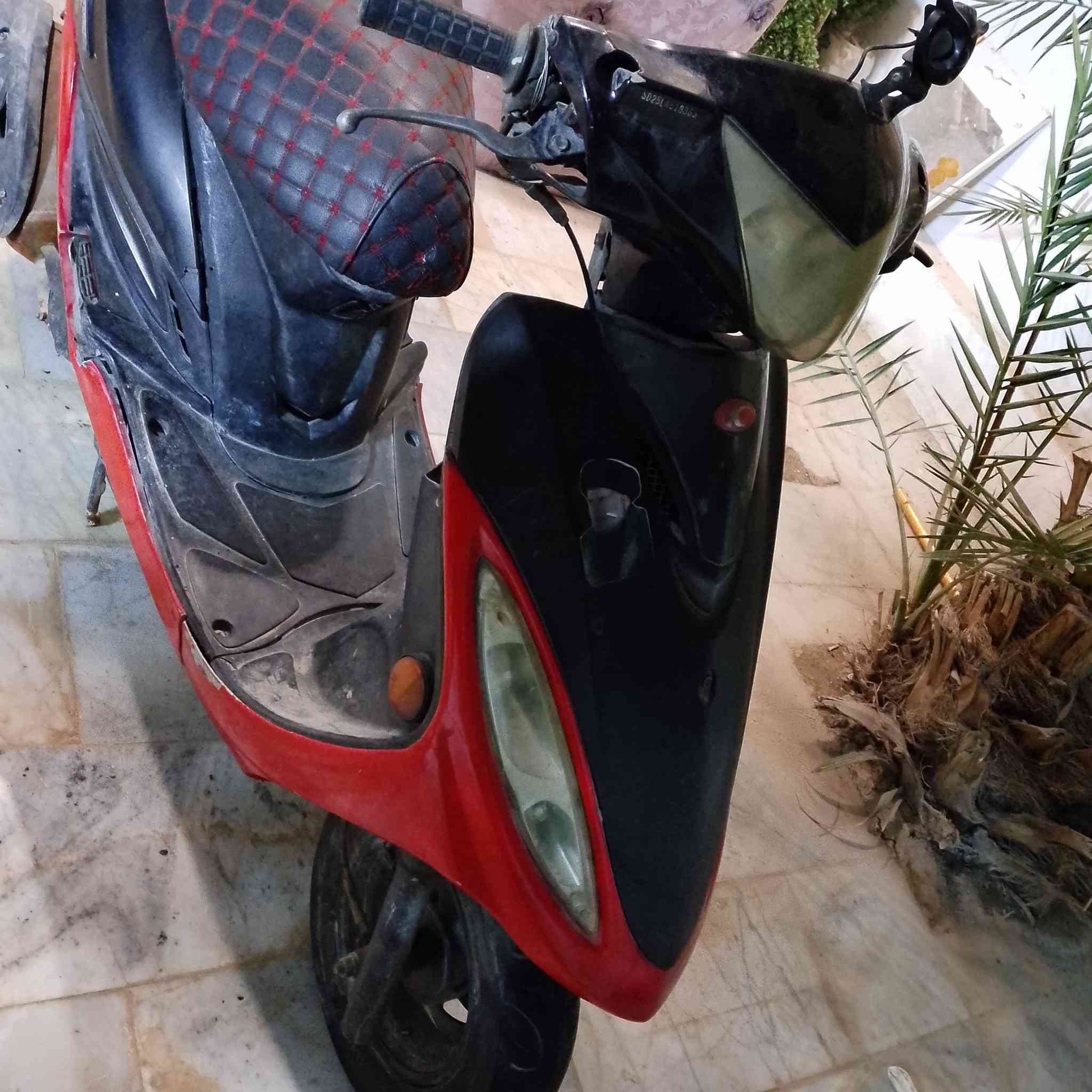 السلام عليكم ورحمه الله وبركاته مرخصة مدير الكروب دراجه كامكو جي 4دراجه جاهزة من كلشي مكفولة كهربائيات سلف هندر مكينه مكفولة مامغتوحه عل فحص تجي تفحص بعينك دراجه ناعمه السعر 450بيه مجال قليل حك الجيه العنوان النجف شارع المطار قرب قاعة الياسمين ***********
