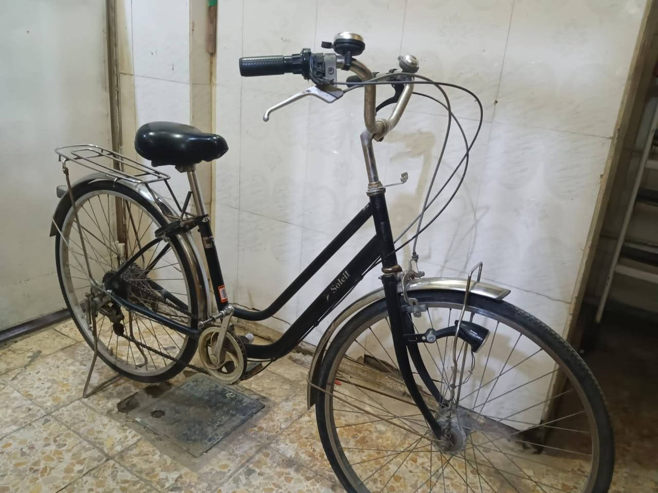 بيسكل البيع 80 وبي مجال
***********
