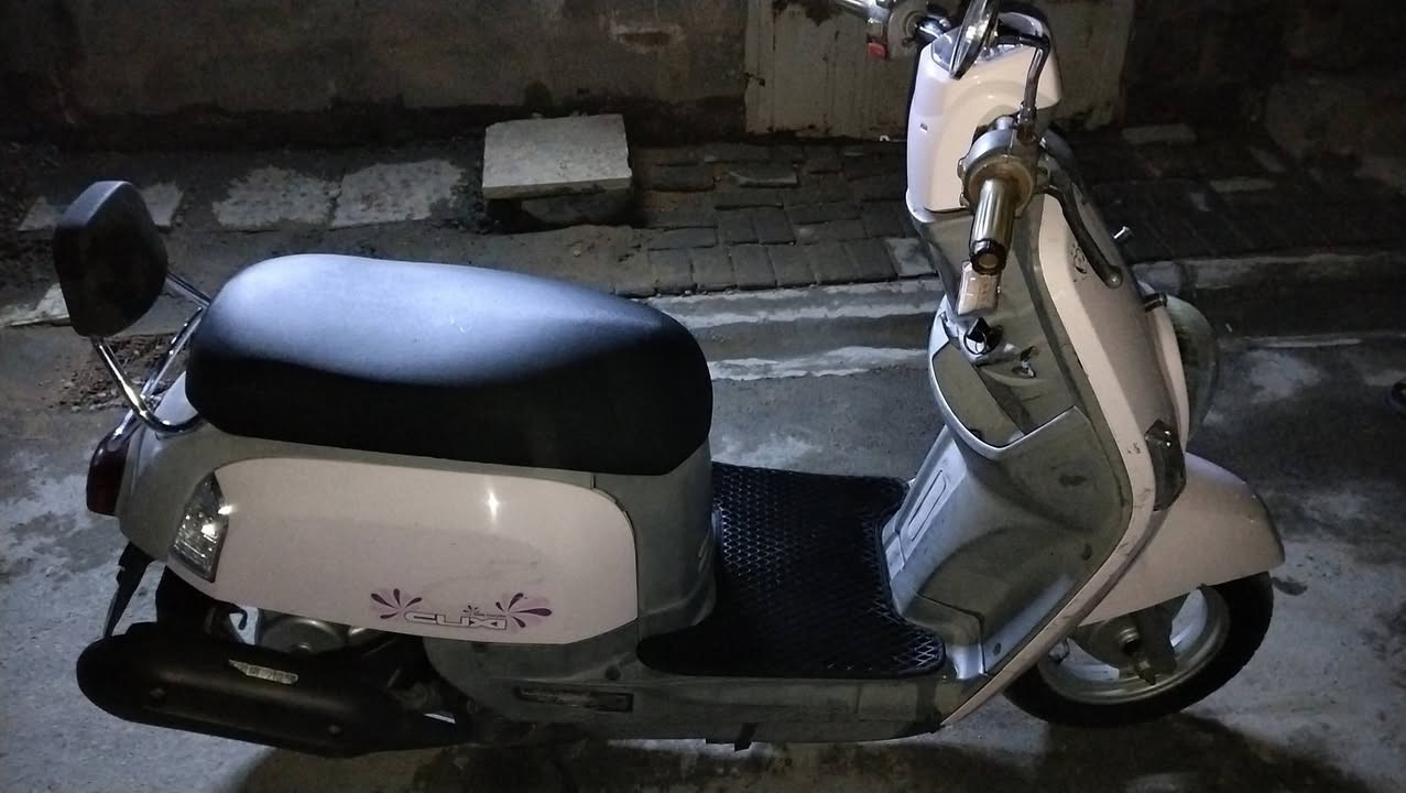 اخوان دراجه للبيع مليون و150بيهه مجال بوليس ألون وردي مكينه بلادي صالها شهر من نازله من الرمبا ما متواجد على الفيس رقمي مفتوح ***********
