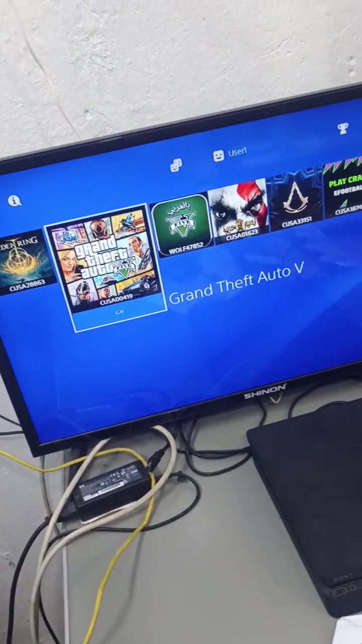 Ps4 سلم لوك ستيكر السعر ٣٢٠ وان تيرا
مكاني بغداد مدينة الصدر واتساب ***********
