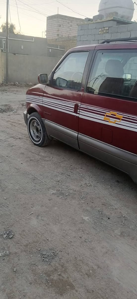 السلام عليكم فإن استرو موديل ٩٧ للبيع سياره جاهزة من كلشي رقم بغداد ألماني السعر ٣٨العنوان ناصرية إسكان الصناعي رقم ***********
