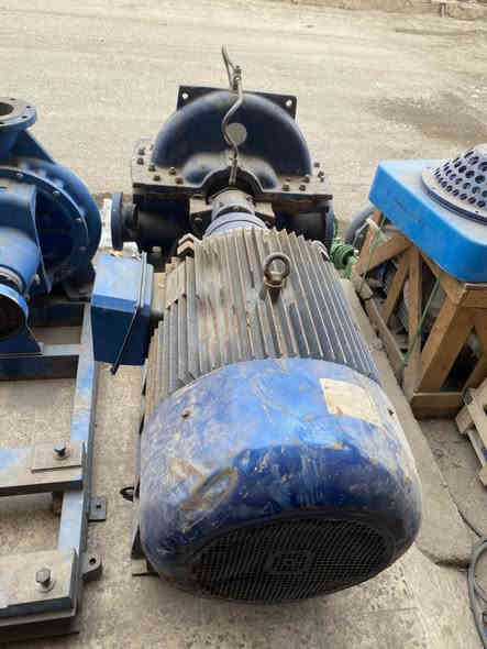 السلام عليكم 
مضخه ماء 8/6 هيد 60 صناعه بالغاريه خاصه في المشاريع شرط العمل سبلت كيت مع محرك كهربائي100 إحصان دوره 1500 ملفوف غير بلادي على الكهرباء الاعتياديه تجميعه المحرك مع المضخه بلاديه 
العنوان :سامراء سوق مريم الصناعه القديمه 
الهاتف :***********
