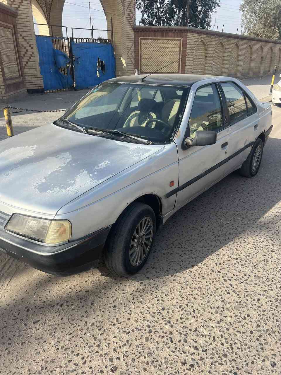 سلام عليكم
من رخصة الادمن 
للبيع سياره بيجو الون سلفري موديل ٢٠٠٩ 
رقم بصره انكليزي سنويه جديده تنتهي ب٣٠
كير مكينه بلاد تبريد غرفه جاهزه سياره ما بيه اي نقص بدون ضربه السعر ٢٣ وبيه مجال واليشوف السعر وما يعجبه يعبره ويندعينه بالرزق
العنوان البصره
رقم الهاتف***********
