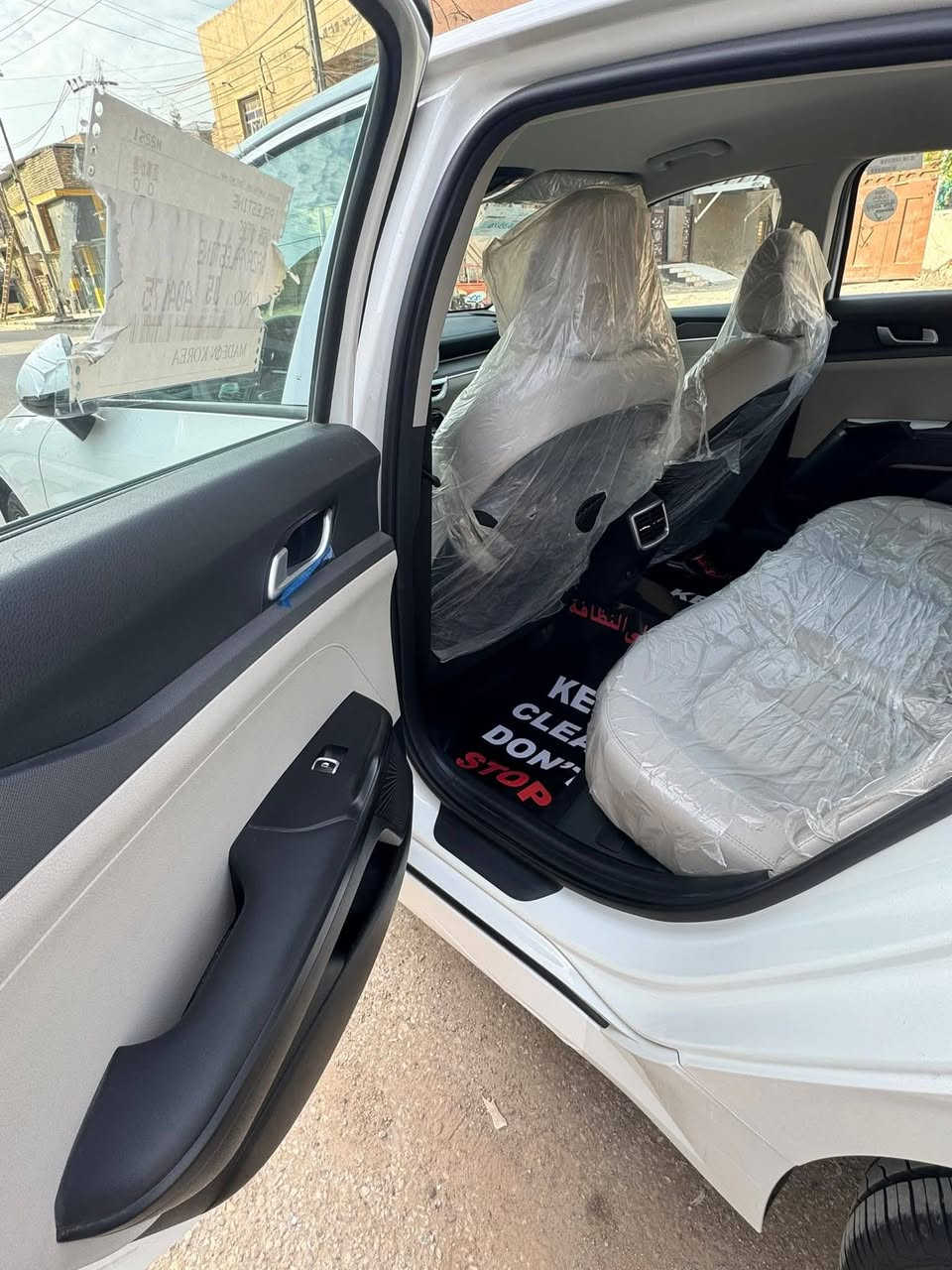 K5 2023  وكالة دوليه
خليجي السياره رقم بغداد جديد انكليزي مداور ثاني يوم 
فول سياره جديده كلش وضع شركه بعده بلزكاته شركه 
استخدم شخص واحد 
بصمة تشغيل +بصمات ابواب 
بصمة جنطه 
شاشة كبيره دواره + كامره 
حساسات امامي خلفي 
اشاير مري led 
ويل كروم 18 الكبير المرغوب 
مري شفط 
يدات نيكل اصل 
السياره فول led 
تبريد لمس 
شاشة ابل كار بلي 
تبريد قطعتين بيانو
انارة ترحيب
فتح الصندوق عند الاقتراب
 بعده بضمان شركه دوليه
وضع الشركه كلش جديده
ماشيه:21
 وضع شركه كفاله عامه
سبيره ماا نازل شركه
 بعده وضع زيرو كارتون كلش
رجاء: بس شراي يتصل

مكان السياره؛ الناصريه
للأستفسار ***********
