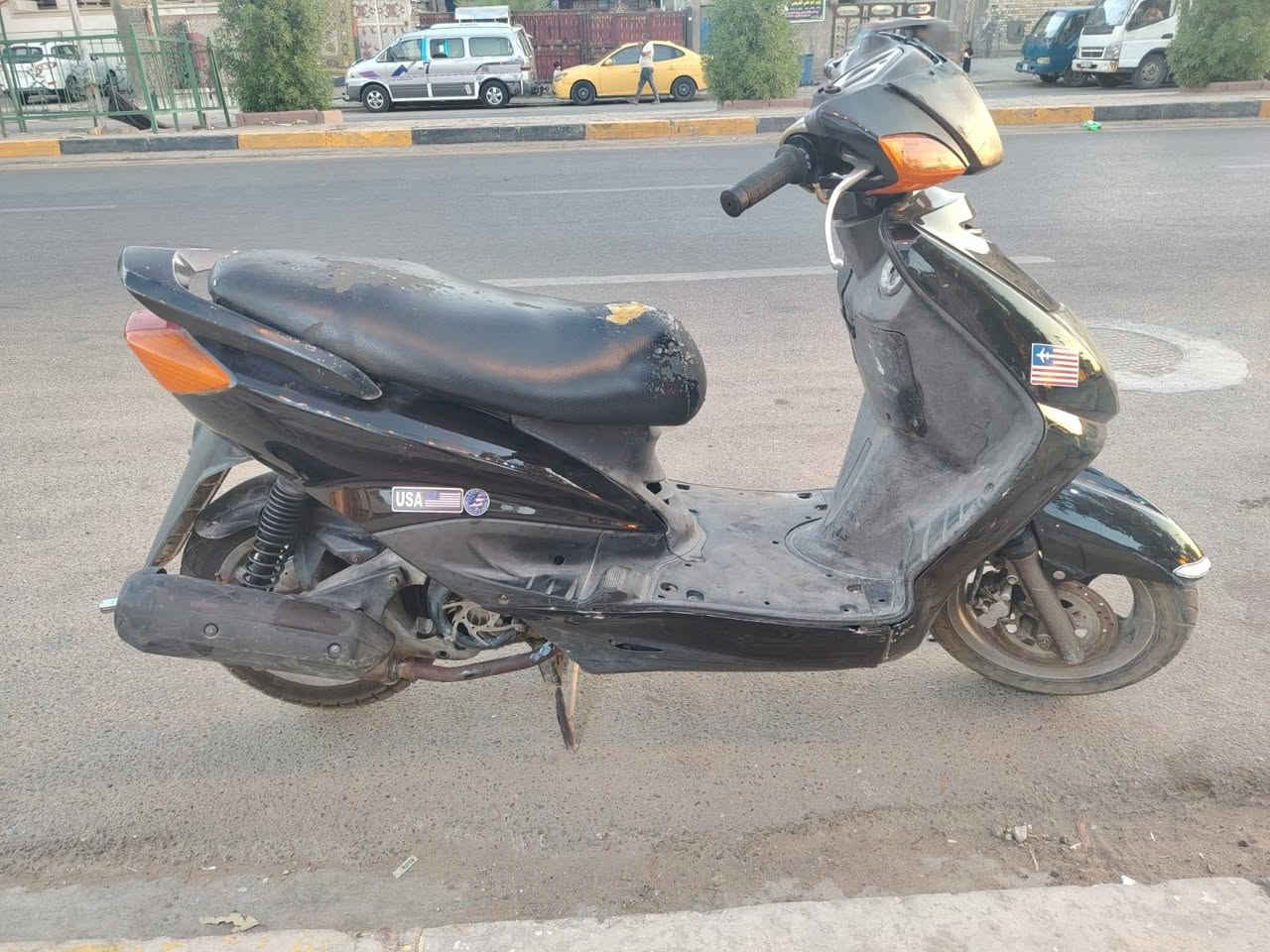 السلام عليكم
سكنس 140 نظيفة كلش 
نگرة سلف 
محرك ناعم 
كهربائياتها اوراقها كلها كاملة 
للبيع ب375 وبيها محال للشراي 
***********
