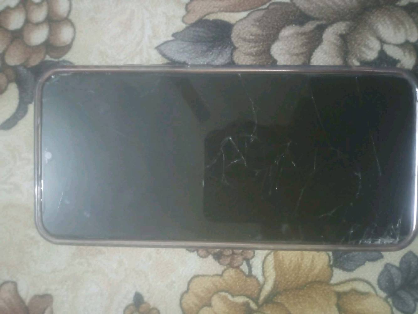 جهازrealme C21-Yالذكرة 64 مفطوره الشاشه 