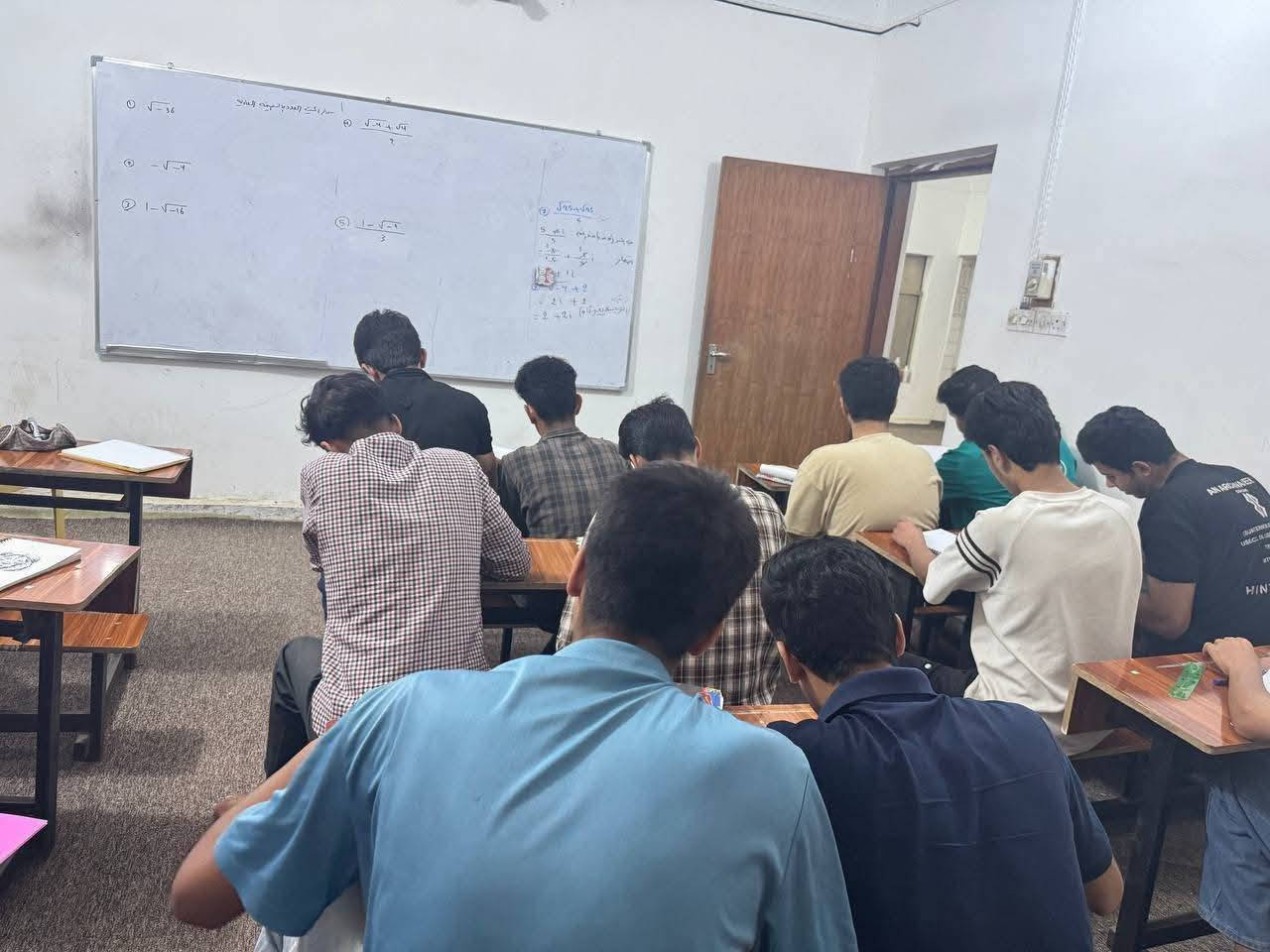على بركة الله وتوفيقه

يعلن معهد سنابل المستقبل لدورات التقوية  عن فتح باب التسجيل للصف #السادس___العلمي و #الثالث___المتوسط ✨️✨️ولجميع المواد ✨️✨️
للعام الدراسي الجديد 2026 - 2027
#كروبات_____جديدة  ابتداءً من يوم السبت المصادف 20-6-2026

#اوقات____التسجيل :
جميع ايام الاسبوع من الساعة 4 عصراً الى الساعة 7 مساءً 

#للتواصل:
📞***********
📞***********

#العنوان : الديوانية_قضاء الشامية_شارع الحرية
