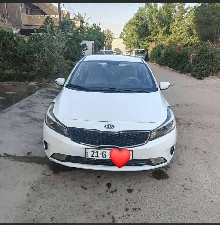 سلام وعليكم كيا سيراتو خليجي موديل 2018 كير محرك مكفول 1600  بيهه قبق صندوك من جوه الكنر مصلح الحوض الوجه شويه بي بارد  سياره بيهه بارد مكان سياره بغداد رقم الهاتف *********** السعر على الخاص يوجد فيس

