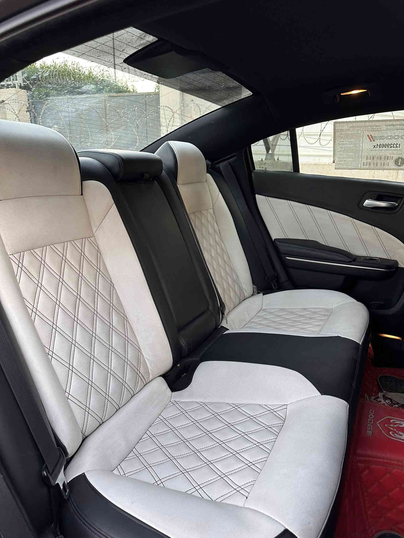 السلام عليكم 
جارجر للبيع او مراوس حسب القناعه
موديل 2017
معلايه 2018
رقم بغداد الجديد بسمي تحويل ثاني يوم 
حادث كلش خفيف الصور  بلمنشور
سياره جاهزه  مابيها نقص 
كير مكينه حداديه تخم تايركله كفاله 
محرك 3600
شاشه جبيره 
كشنات جلد كهرباء 
كامره دواره تحكم ستيرن
سياره جاهزه سعر 175 
شراي يتصل 
***********
