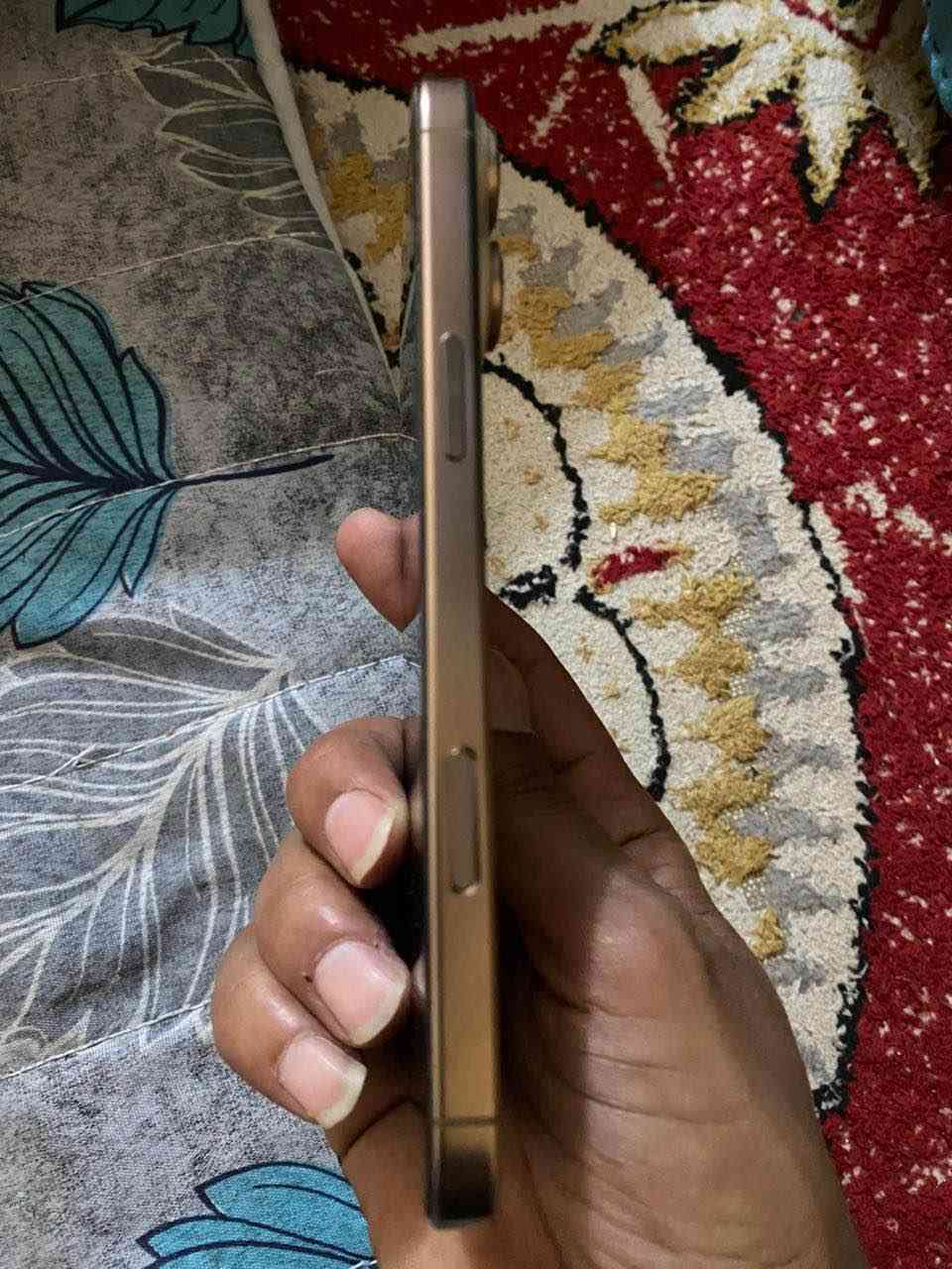 ايفون 16برو ماكس مكفول كفاله عامه حته من زلغ بعده بضمان الشركه البطاريه 100دورات الشحن 127 السعر  1600وبي مجال الاتصال *********** عمارة, ميسان
