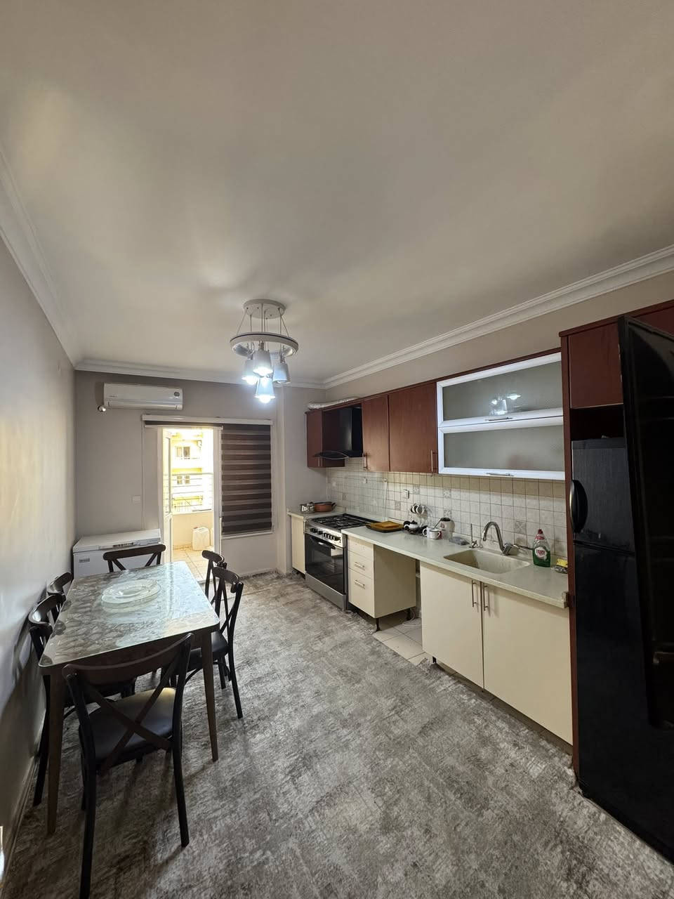 ⁨	⁨	‎ شقة للبيع في / افروستي / مؤثث كامل بحالة جيدة جدا
تنبيه ‼️ اذا كنت ترغب في بيع شقتك في مجمع افروستي يمكنك التواصل معنا على الارقام التالية 

‎الطابق /  6
نوع / B 
مساحة / 168 م
‎

‎ غرف نوم عدد 3 / غرفة استقبال /  مطبخ /  صحيات / بلكونة

‎للاستفسار 
مكتب VIP دهوك للعقارات 

*********** /  ***********

‎ او على الماسنجر أو الواتس اب
#duhok #عقارات #دهوك #عقارات_للبيع #explore #fyp #viral #instagram⁩⁩
