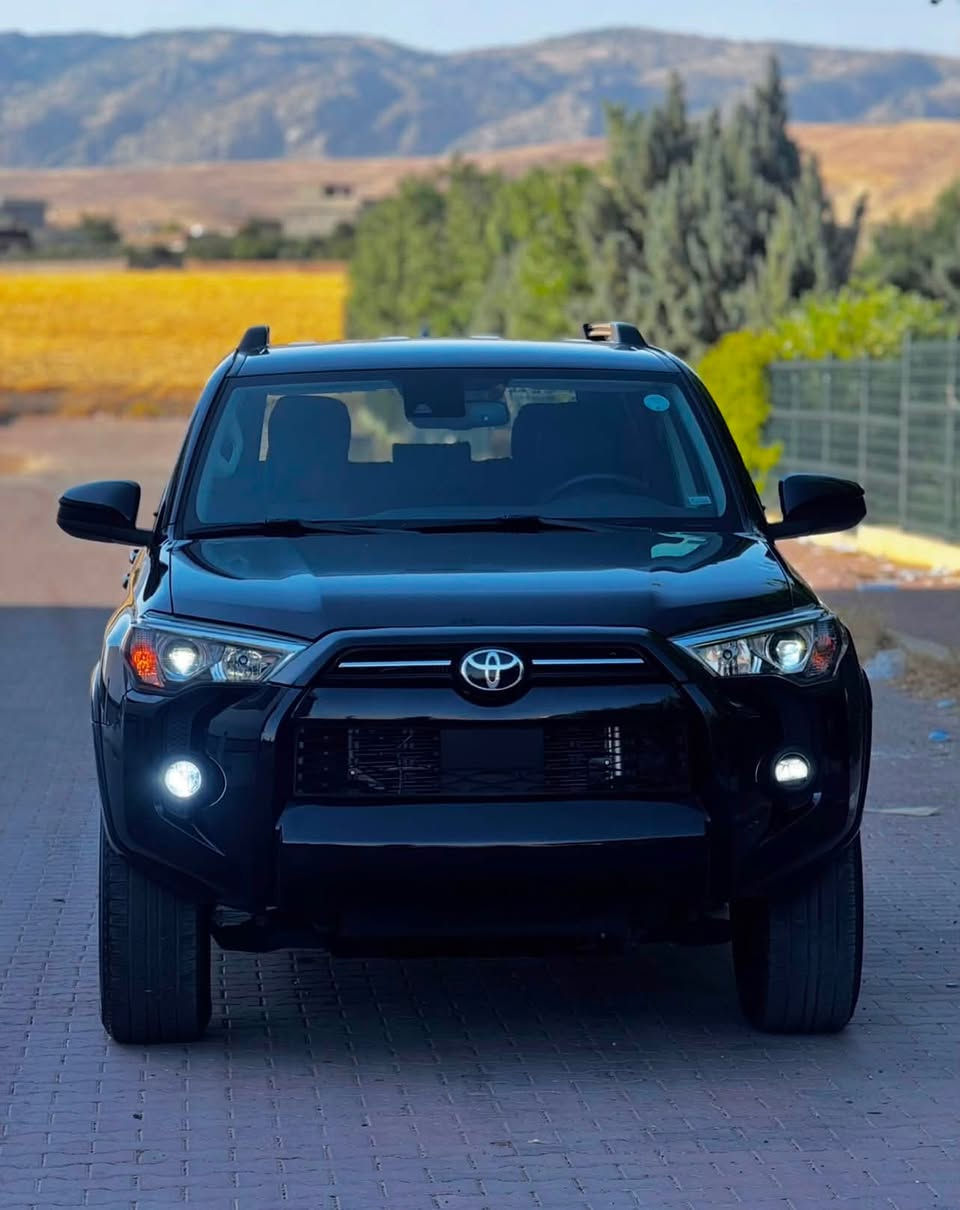 السلام عليكم
TOYOTA  4RUNNER SR5 2024 ✍️

لون  اسود ملكي 🖤
~ موديل :- 2024
~ تويوتا فور رنر 
~ وارد أمريكا  
~ محرك 6 سلندر  / V6 
~ فئة SR5 
~سيارة جملغ امامي صبغ بدون داخلية 
~ ايرباك ستيرن و تكمة مرجع بلادي 
~موصفات 
~ بصمة 
~ تو ويل (2*4)
~ شاشة كبير  كاميرة دوار 
~ كاميرة خلفية 
~ داخلية اسود ملكية 
~ رادار أمامي و جانبية 
~ كشن أمامي كهربائية 
~ لايتات عدسة زينونة 
~تحديد سرعة 
~ حجم تايرات 17 
~ سبعة راكب ( ثلاث مقاعد)
~ ماشي  65  الف ميل 
~سيارة رقم كاتي لازم ترقيم شيمالية
~ رقم شانسي وصورحادث موجود للمنشور 
~ سعر  ( 263)💰ورقة دولار بيها مجال 🤏
~ مكان  📍 عقرة 
  رقم تلفون و واتساب☎️
***********
