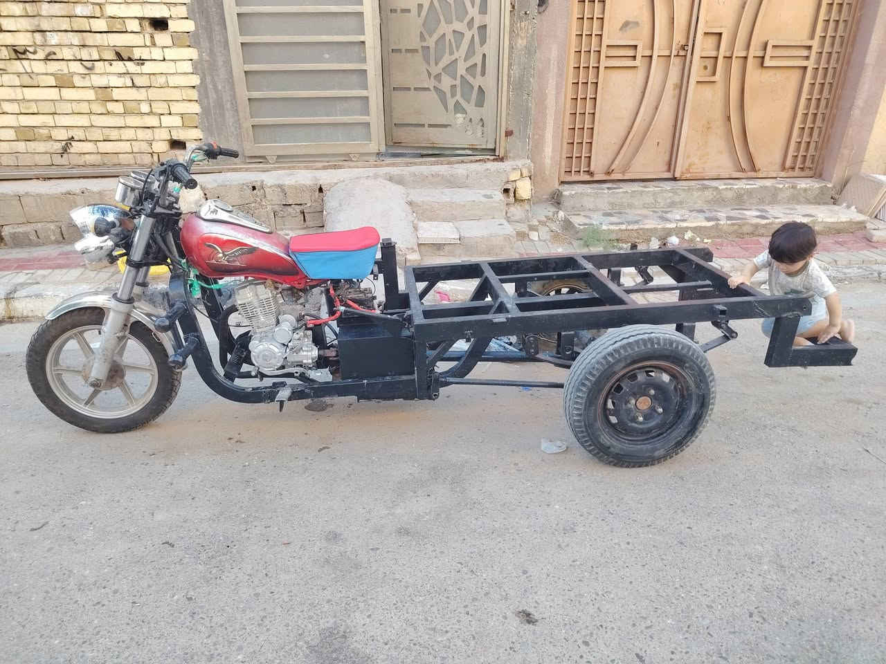 ستوته للبيع بدون بدي بدون اوراق موديل 2013
محرك 24 نضيفه عوزهه فقط بدي وتفيد اصحاب الماي الاروو اخون لحد يجي خاص فقط اتصل  ابيع هل موجود موتخابر تكول شبيهه ماعايزه غير فقط باتري بدووون بدي سعرهه 650 مكاني كربلاء حي الرساله ***********
