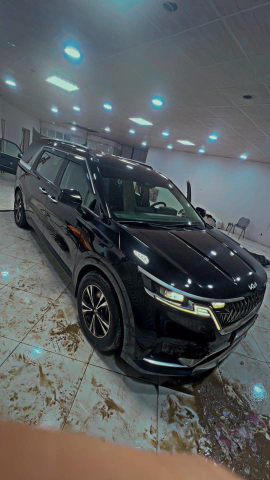 كيا كرنفال 2022 واردي كندي 🇨🇦 لون اسود رقم اربيل مميز ابيع الرقم مع السياره
المواصفات 
دخول ذكي 5 بصمات 
ابواب خلفي ذكي وكهرباء 
صندوق ذكي وكهرباء 
حساسات 
شحن لاسلكي 
تبريد مركزي منفصل دبل فريز 
تحكم تبريد بيانو لمس. 
هيتر جامه امامي 
كشن كهرباء مخمل 
سايد بريك كهرباء 
اوتو هولد 
4 تحكات قياده 
رادار امامي 
مانع انزلاق 
تحديد مسار 
قياده ذاتيه ذكي 
داخل لونين اسود رصاصي 
لايت امامي 8 عدسات فول Led 
تشغيل عن بعد وابواب فتح عل بصمه 
تدفئه كشنات 
تدفئه ستيرن 
كامره خلفيه قلاب 
لايت اوتو وماسحه 
ويل كب 17 بيه  تايرات بعدهن نضاف 
مكينه كير خير من الله سياره مابيه نقص برغي واحد وعل ايدي ممشاه امريكا دخلت ماشيه 57 الف مايل وهسه ماشيه حاليا 72الف مايل 

والضرر
حافه البنيد بيه ضرر ونصبغ  البنيد مالته قطعه وحده صبغ يعني نفسه  البلادي ودعاميه مبدل نفس الوان امامي لا بارد ولا اي شي  لا  ضرر شاصي ولا دواخل ولا ايرباك كله مكفول وعل ضمان وتحويل ثاني ويم شرط صور الحادث مرفق بل منشور 

KNDNB5H32N6078036
وهذا رقم الشاصي.  

السعرررر 273ورقه
مكان السياره ديالى بعقوبه 

رقم الهاتف ***********

واسف على اطاله الكلام
