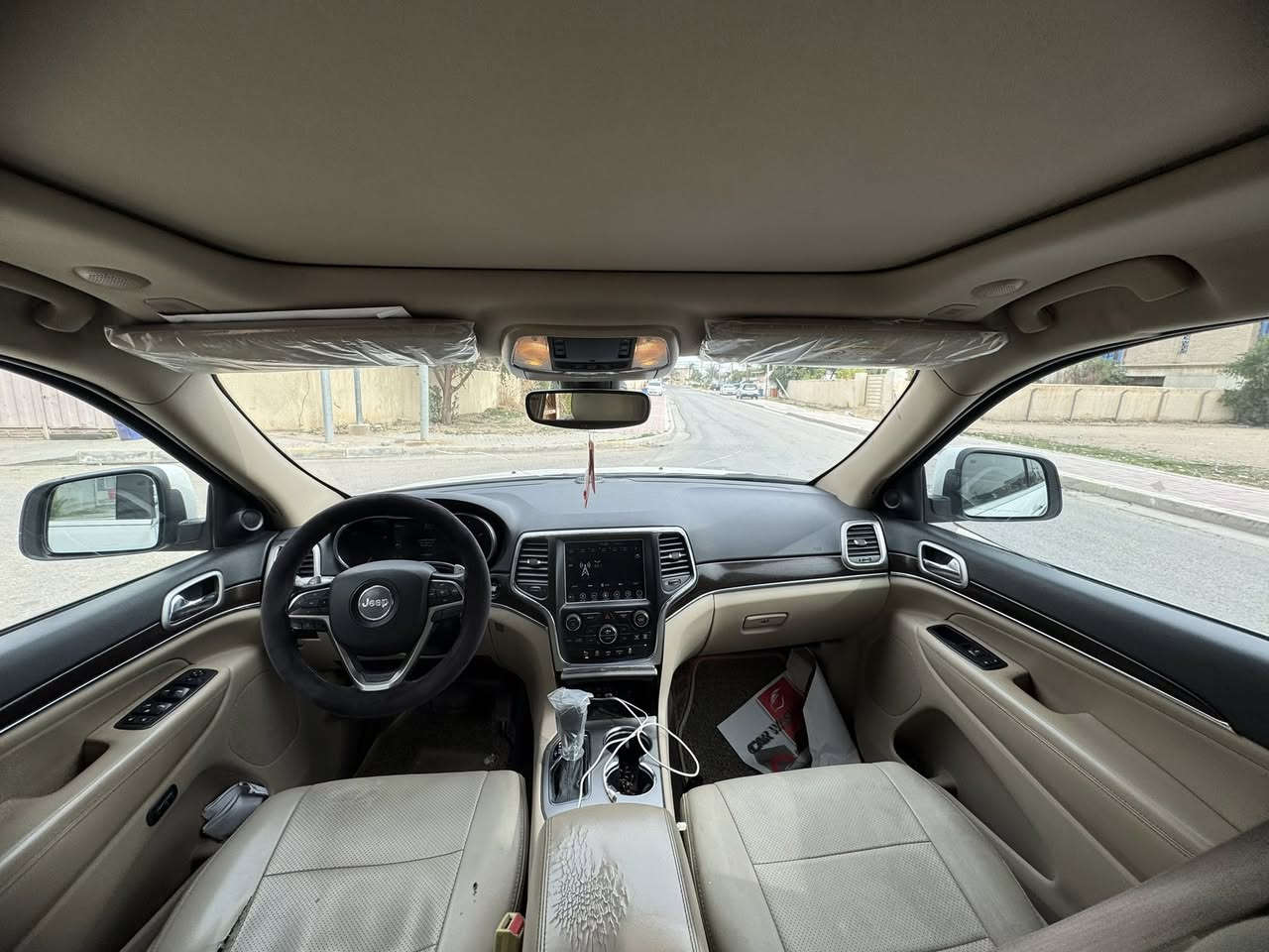 سلام عليكم سيار نوع جيب لأريدو خليجي موديل 2018فول مواصفات لمتت اعله فاه خنك بنرامه بصمه شاشه كأمره حساسات امامي خلفي كشنات تدفه تبريد كهرباي جنطه كهرباي رادرات مانع تصادم فول خنك كفاله كير مكينه حداديه تخم تاير تبريد كفاله من ضربه تبديل بيه مكانين صبغ شخطن ورشيتهن والباقي كفاله عامه تحويل وكاله مباشر العنوان كربلاء السعر ٢٢٨بيه مجال حك الجيه رقم الهاتف ***********تصال
