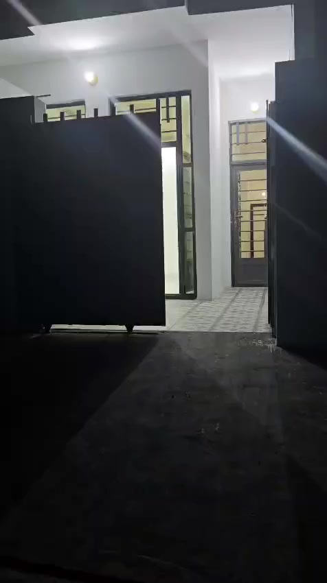 بيت للبيع حي دوانم البهراط ١٠٠ متر قاط واحد وره شارع
الخمسين متكون من غرف واحد وباقي التفاصيل 
السعر مناسب جدا
الاستفسار ***********
او مرجعة المكتب الاخوين في حي الدوانم المعمل
