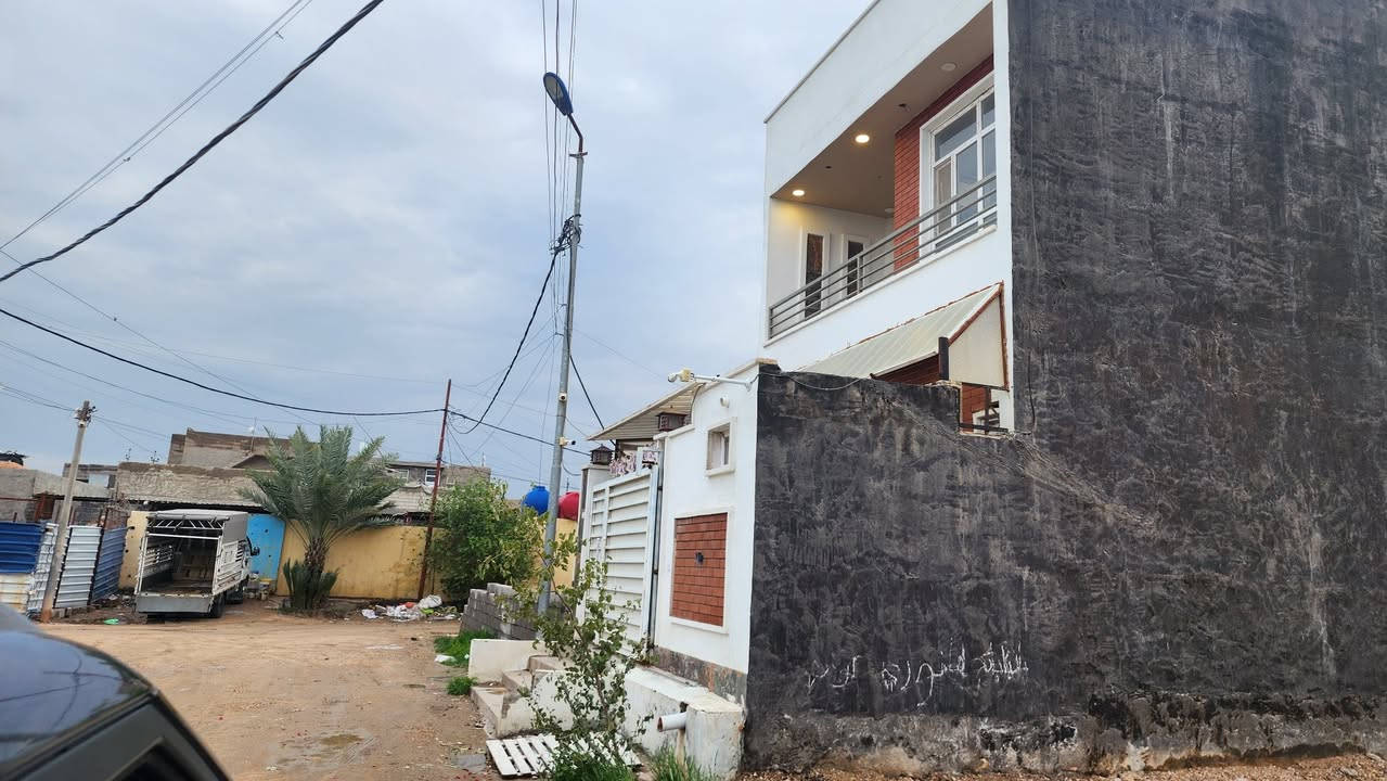 قطعة ارض للبيع مفوض بالطابو  👇👇 

✅ كورنيش قادسية الثانية قريب شارع 30 م
✅ مرقمه 
✅ شارع 8 متر
✅ وجه 10 م ونزال 22 متر
✅ مساحة 220 متر
للأستفسار
*********** متوفر واتس

مكتب التميز للعقار في قادسية الثانية قرب الحوراء
