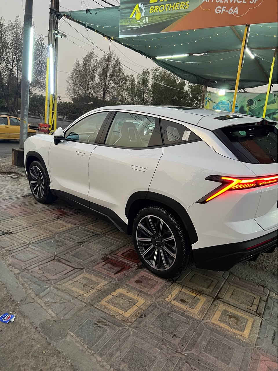 السلام عليكم جيتور داشنك 2024 محرك 1600 تيربو 
السياره جاهزه اي شي مناقصه بيه طخه بل دعاميه وسويته جدا بسيطه موضحه بل صوره ماشيه 86 الف السعر 170 بيه مجال جدا بسيط هاتف*********** بغداد, العراق
