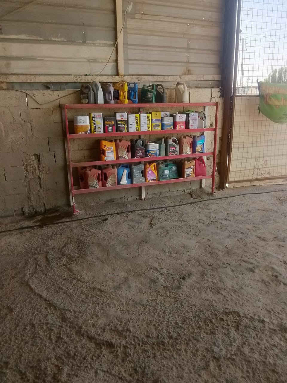 سلام عليكم غراض محطه للبيع 
شغالات وماسبات ابيع شلع كلهن سويه مكانه نجف ***********الي يريدهن يخبر بيع متعجل

