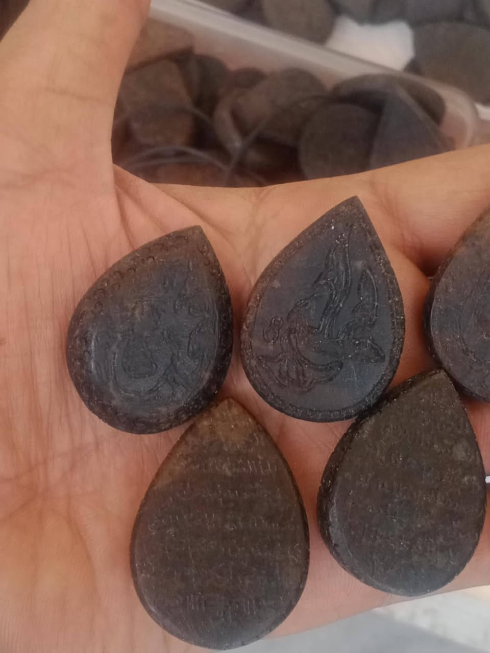 بضاعه منوع لبيع جمله فقط لصحاب البيجات لناس على باب الله الفحص أمام المندوب يوجد توصيل لجميع المحافظات رقم الحجز الواتساب ***********
