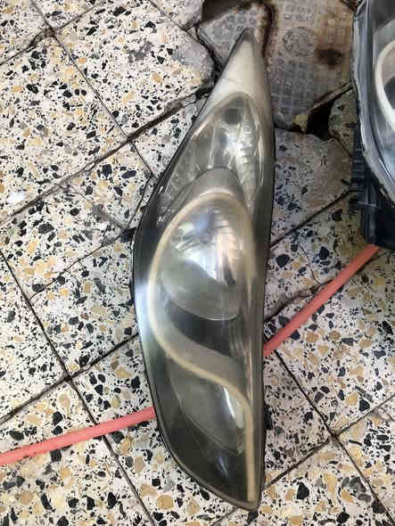 سلام عليكم للبيع لايتات الانتره 2013 اخو التفصيخ زوج السعر 80 عنوان الناصريه ***********
