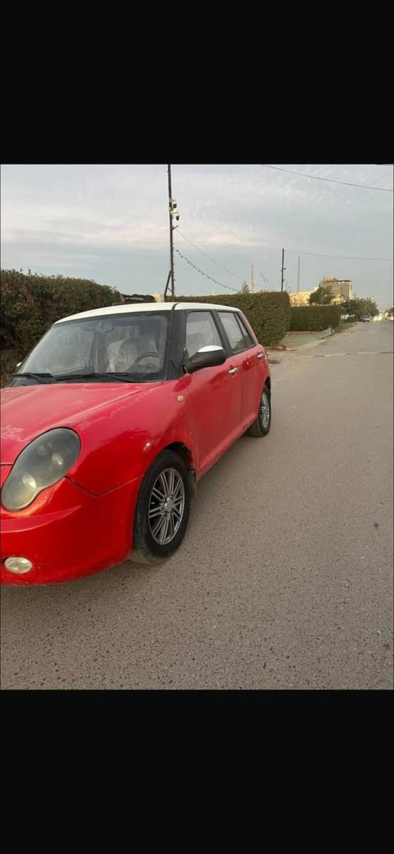 سلام عليكم ليفان للبيع مكينه كير نضاف صدر نضيف تبريد شغال غرفته كلش نضيفه كهربائيات شغاله كله سياره بيه بس دواير صبغ وبيه كم مكان بارد ما بيه اي حادث برغي بل سياره ما مفتوح تحب اخذله سونار تحويل ثاني يوم حولك
مكان بغداد حي جامعه
***********
سعر ٤٠ بيه مجال بسيط
