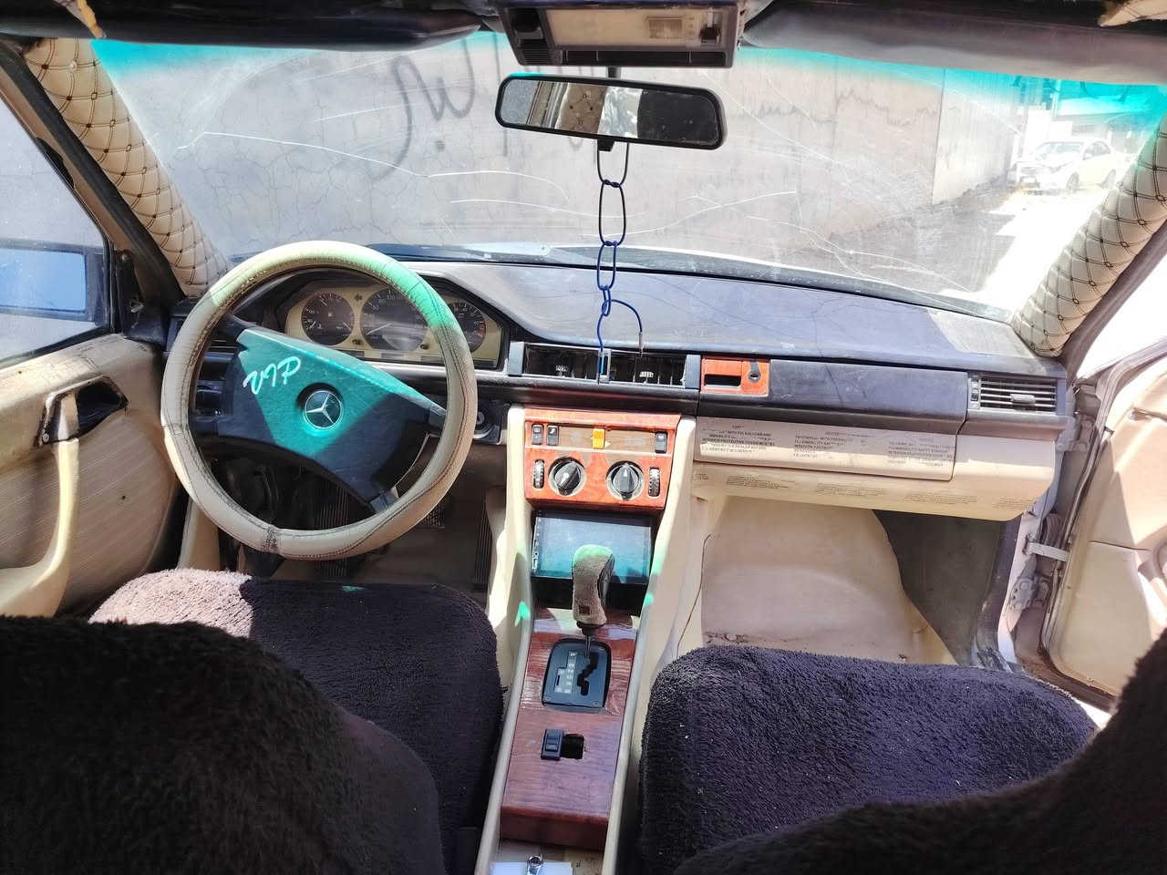 بۆ فڕۆشتن گیڕومە کینە ی بە تە سعڕی 9گلا و مە جاڵیکی کە م .***********
