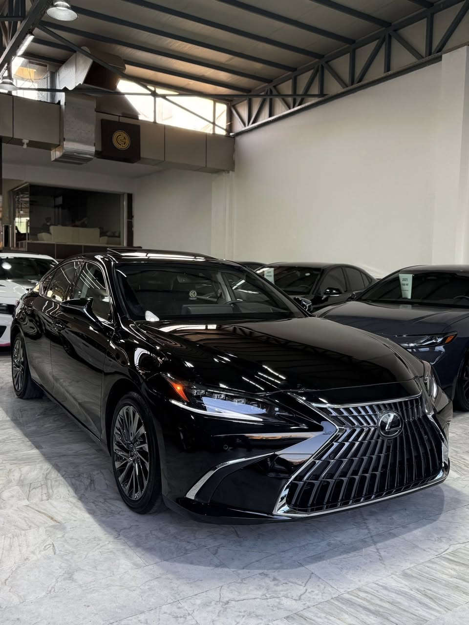 LEXUSE ES 300h. 2024 

Full
ماشيه 22.000M

داتا شو 
360كامرات 
كشنات هيتر تبريد 
كشنات خزن 
مودات قياده سبورت ايكو ونورمال 
شفتات ستيرن 
رادارات اماميه خلفيه نقط عمياء
فتحه سقف
شحن وايرليس
لايت 3 عدسات 
وباقي المواصفات 

البنيد فقط بيه تعديل بسيط👋❤️
370$
مكان دهوك 
تترقم شمالي فقط

***********
