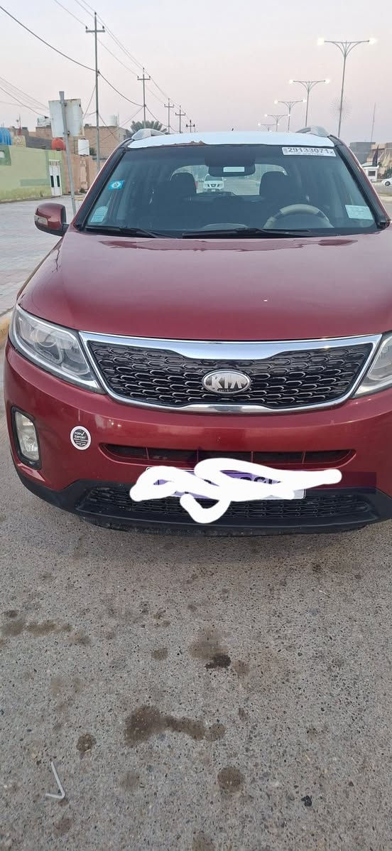 السلام عليكم
سورنتو وارد امريكي
2014
سته سلندر 
رقم بصره دولي
ضررها تبديل قماره
السعر 115 قابله  للتفاوض
للبيع او المراوس
***********
***********
