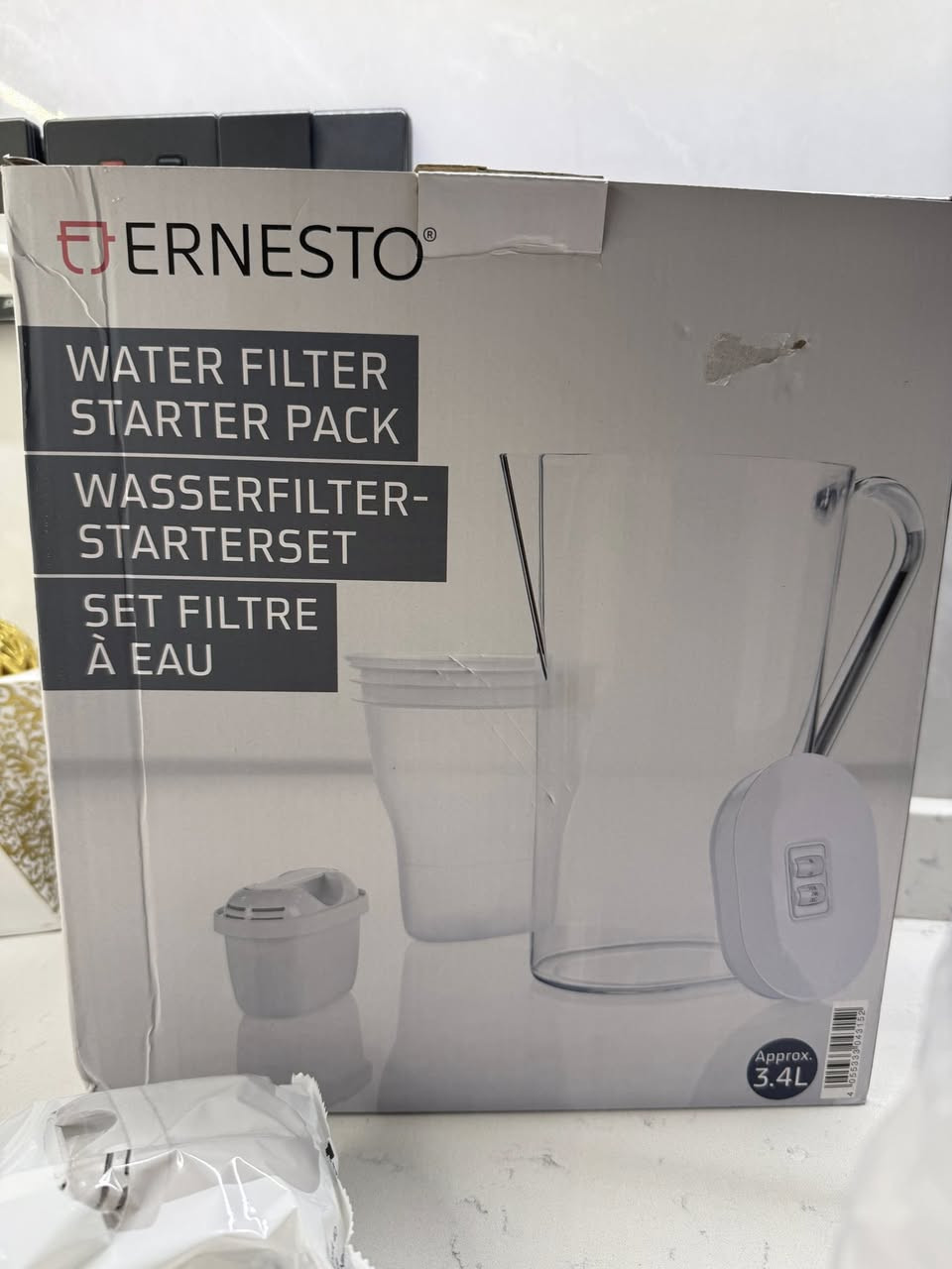 اسهل فلتر لتصفية الماء وبشنو تستفادون منها 👇وبسعر رمزي 14 الف فقط
حماية الماكينة: يمنع تراكم الأملاح والكلس داخل الأنابيب والغلاية، مما يطيل عمر الماكينة ويحميها من التلف.
• نقاء الطعم: يزيل الكلور والشوائب التي تُفسد نكهة القهوة الأصلية وإيحاءاتها.
• استخلاص مثالي: يوازن عسر المياه لضمان استخلاص متزن (غير حامض وغير مرّ بشكل مزعج).
• توفير الصيانة: يقلل حاجتك لعمليات التنظيف الكيميائي (Descaling) المرهقة والمكلفة.
ببساطة: مياه مفلترة = قهوة أذكى وعمر أطول لماكينتك.
.ويصفي الفلتر اكثر من 150 لتر ماء الك


**إذا كنت صاحب هذا الإعلان وتريد حذفه لأي سبب، رجاءا أرسل رسالة إلى الدعم الفني**