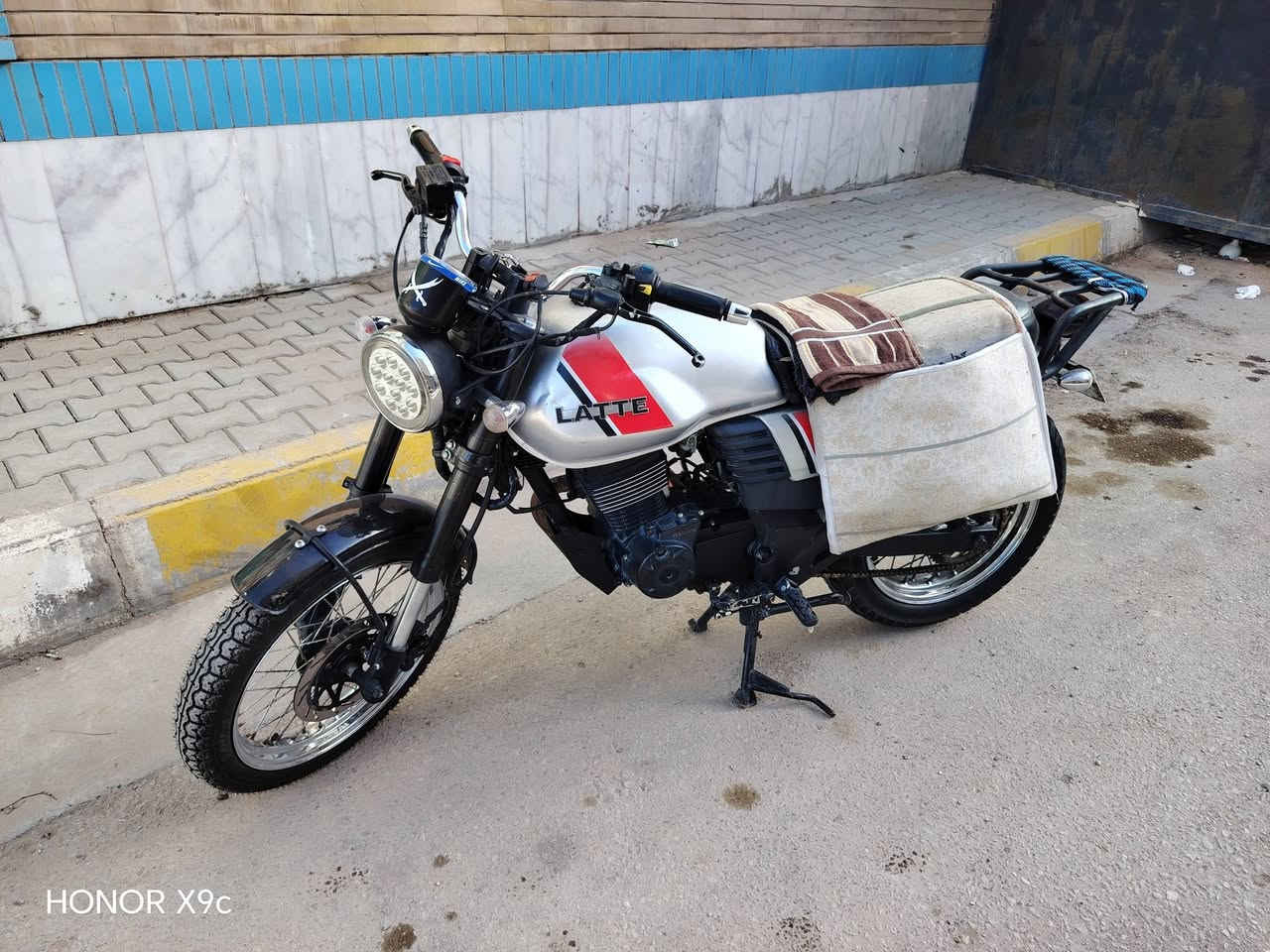 السلام عليكم
للبيع او مراوس دايوان نفخ 
لايتي موديل ٢٠٢٠ اوراق اصولي تحويل مباشر 
محرك 200 مكفول مامفتوح
تخم تاير جديك  جديد
مكاني كربلاء السعر 1300 
***********
***********
