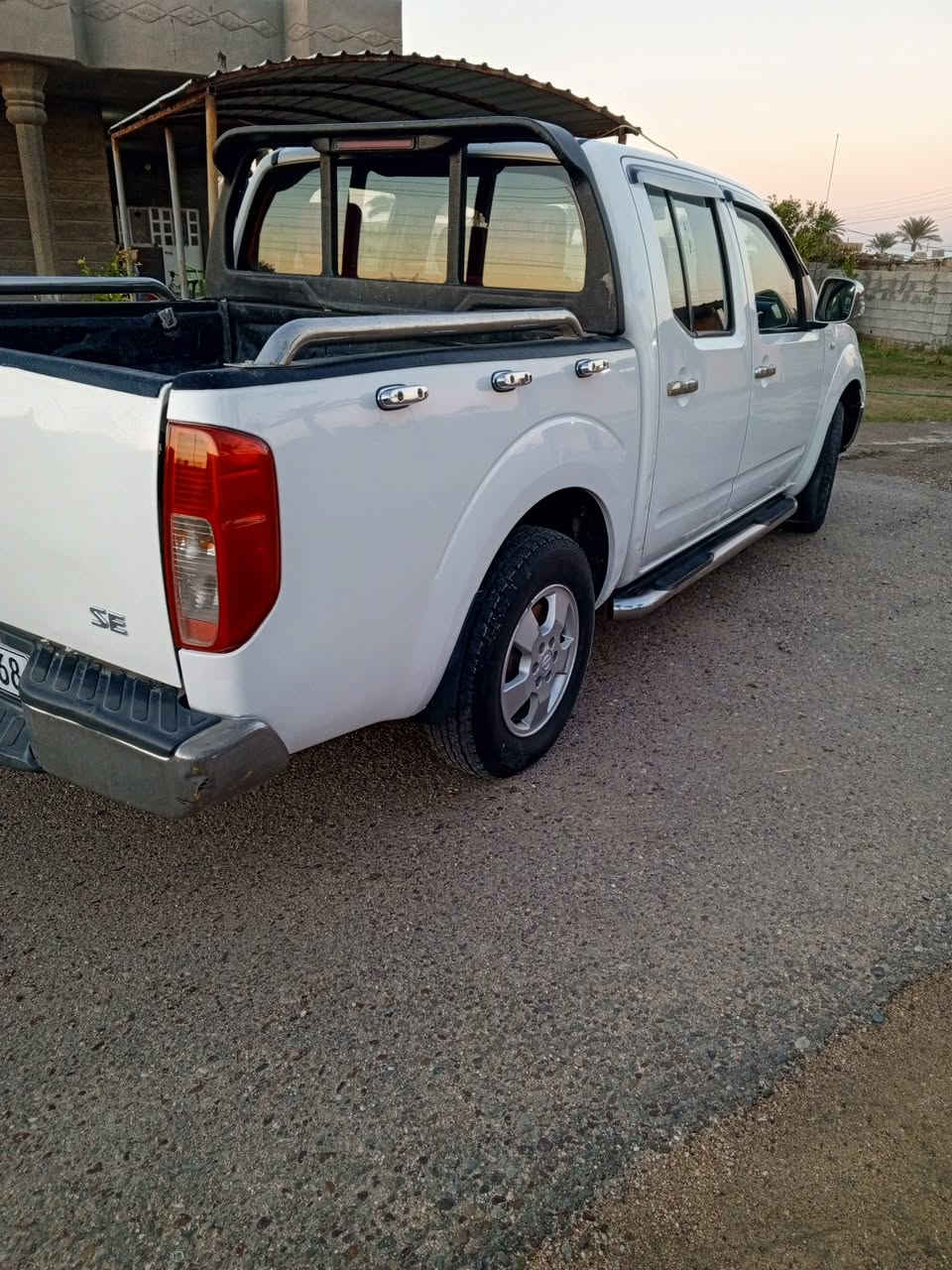 بسم الله الرحمن الرحيم 
ببركة الصلاة والسلام على رسول الله محمد و على ال بيته الطيبين الطاهرين و أصحابه المنتجبين 

للبيع نيفارا موديل 2009 كير عادي رقم بغداد انكليزي بأسمي تحويل ثاني يوم أن شاء الله تعالى سنوية لل 2030 بيها صبغ قليل بسيط باب السائق و الباقي كفالة فقط ملاحظات بسيطة محرك لا تنقيص و لا تبخير كير كفاله صدر جاهز تبريد ثلج تخم تاير السياره ما شاء الله تعالى كلش حلوه العنوان بغداد ابو غريب الشراي يتصل و يدلل أن شاء الله تعالى ***********
