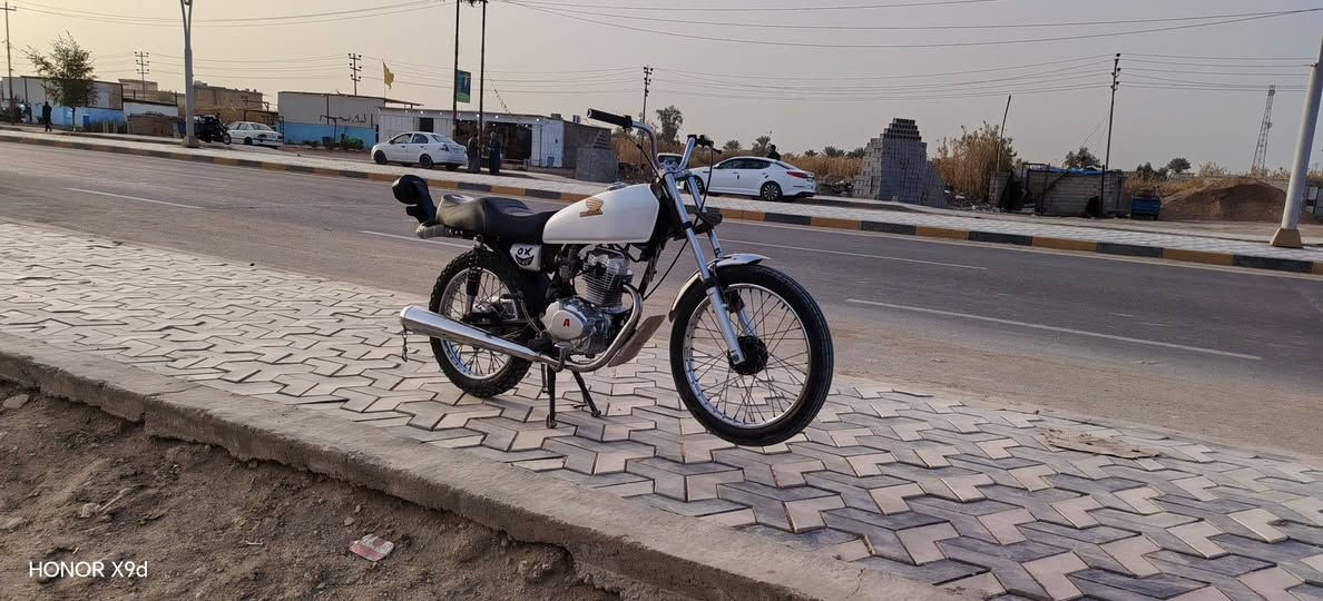 سلام عليكم دراجه للبيع شاصي نامه أوراق اصولي اداورلك من الوكيل شاصي موديل 2020 تمعير 25دراجه دراجه ما عايزه برغي العنوان الديوانيه الحمزه الشرقي
رقمي ***********
